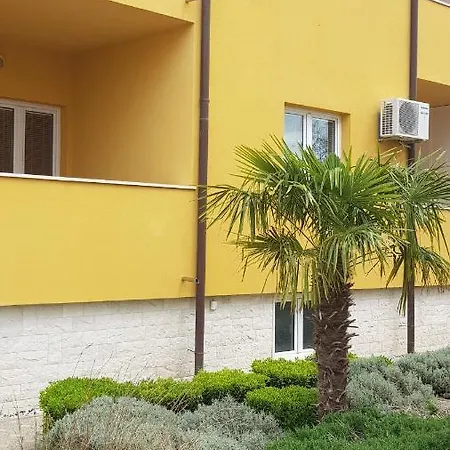 Apartment Pink Paradiso Srima