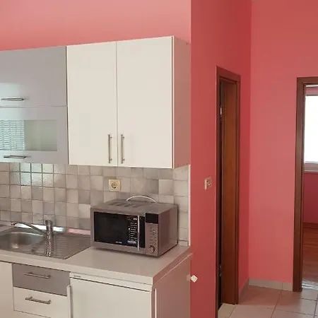 Pink Paradiso Apartment